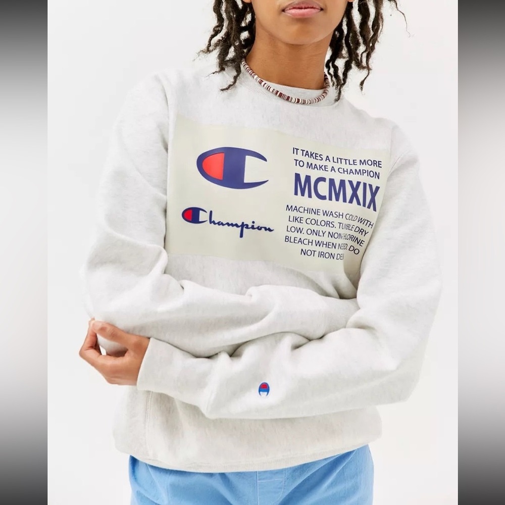 Champion UO Exclusive Big Jock Tag Reverse Weave Crew Neck Sweatshirt NWT